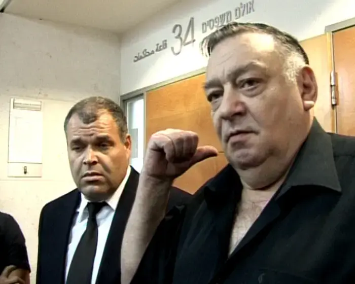 מנהל התיכון המואשם בהטרדה יישאר בבית