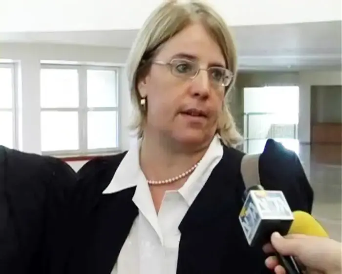 השופט כינה העתירה "שטויות", אולמרט ויתר