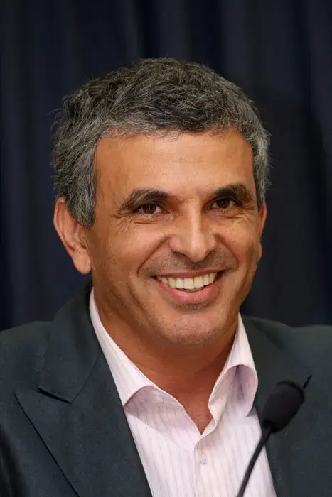 המכרז שיכניס תחרות לשוק הסלולר