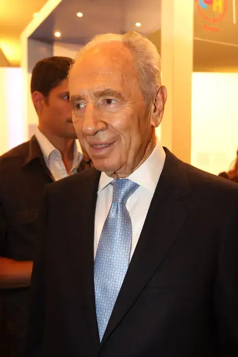 פרס קרא לשלום, נציגי אירן עזבו במחאה