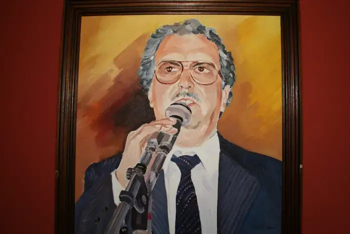 נפרדים מג'ו עמר