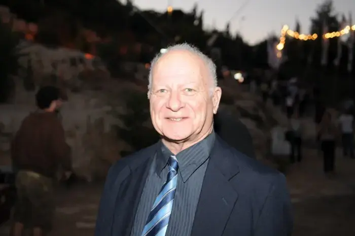 לבנת קוראת לאשר את חוק הקולנוע