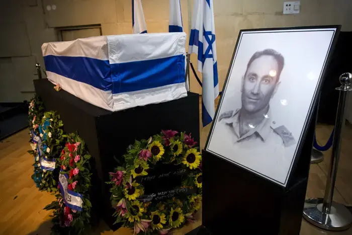 אלבום: הלווית ראש המוסד לשעבר מאיר עמית