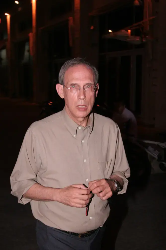 נחמן שי: ביבי מצית שריפות ומזעיק מכבי אש