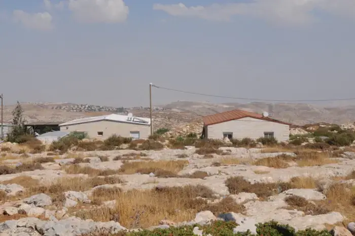 לפני פינוי? הח"כים סיירו במאחזים