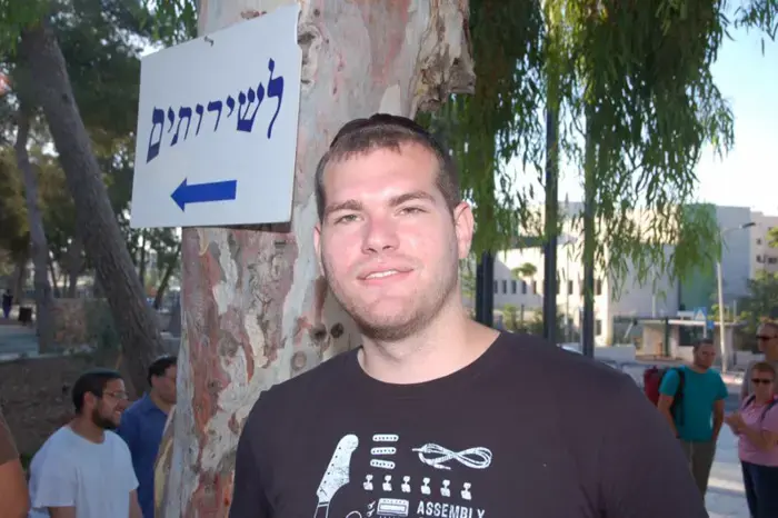 בלי נשק אין תורה: החרדים עולים על מדים
