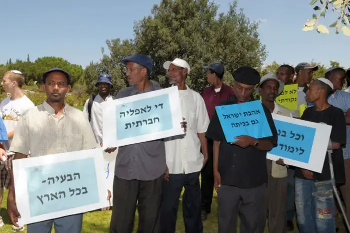 "ראש העירייה שקרן, כן קלטנו אתיופים"