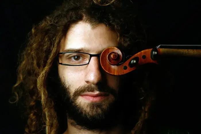 מיכאל גריילסאמר בעקבות קרלה ברוני