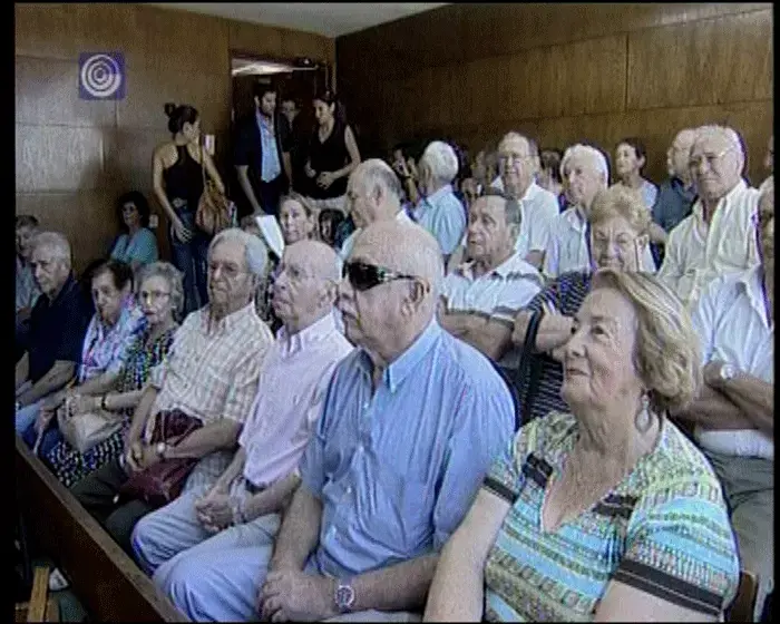 ילדי טהרן: מחכים שנמות כדי שלא נקבל כסף