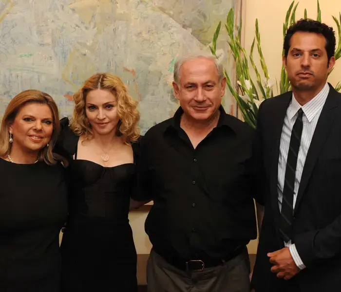 מדונה, נתניהו ושמלת השבת השחורה