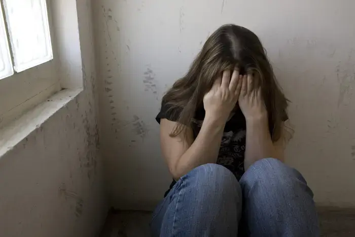 אנס עובדת זרה ונידון לשמונה שנות מאסר