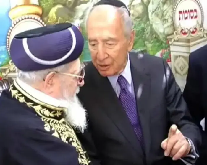 פרס: "הדרך לשחרור שליט עוד ארוכה"