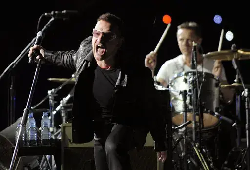 U2 וג'יי זי ישתפו פעולה למען האיטי
