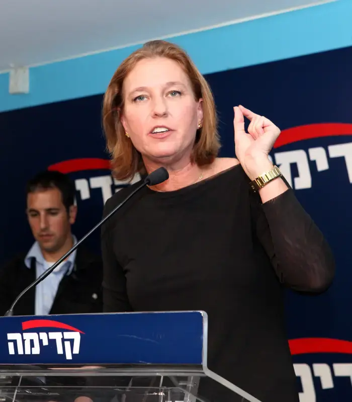 "משמח שנתניהו מאמץ את עמדות קדימה"