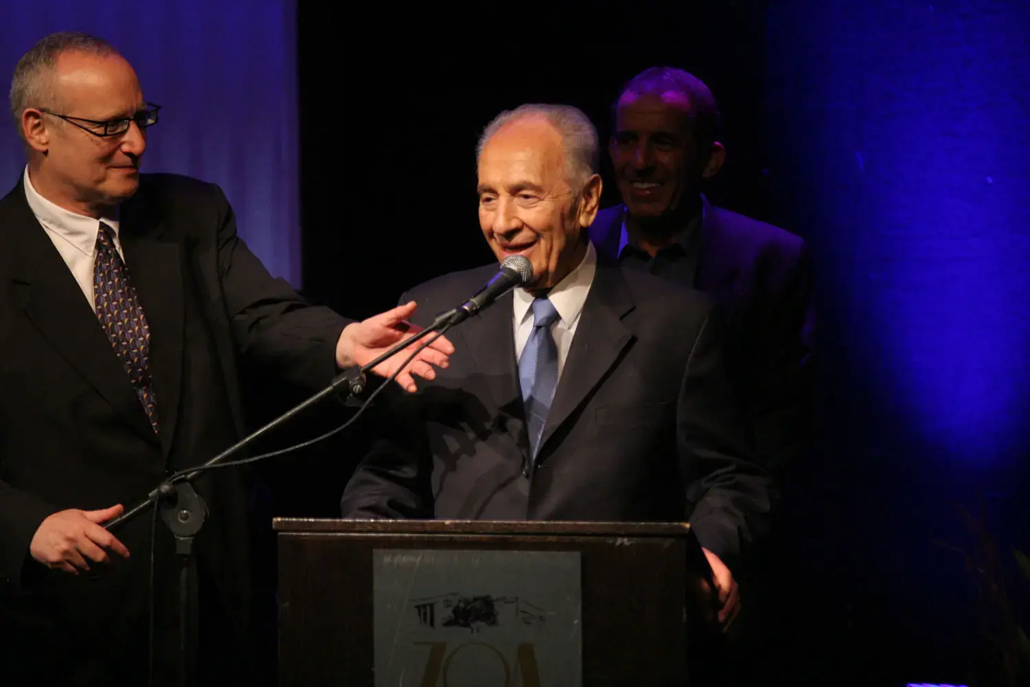 "אני יכול לדמיין את ישראל בלי עזה אך לא בלי השירים"