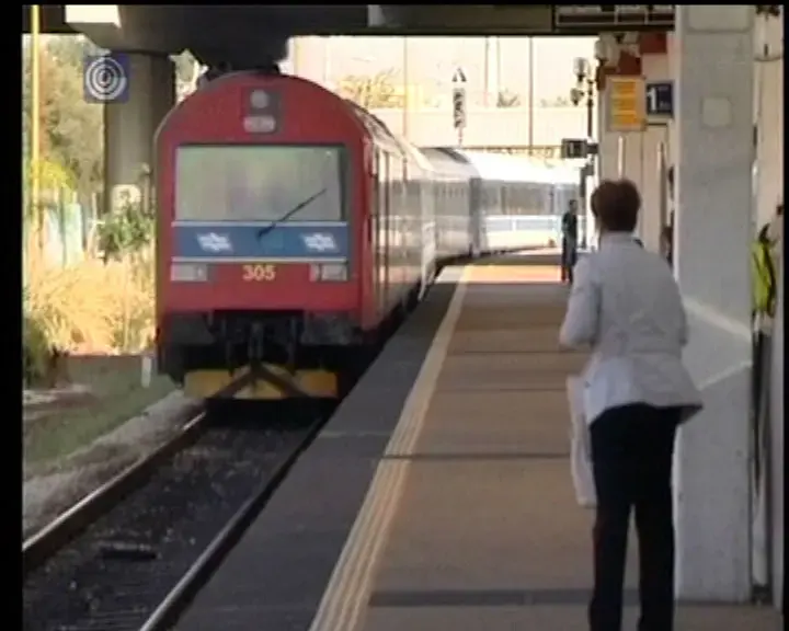 רכבת ישראל מציגה: "מרצים על הפסים"