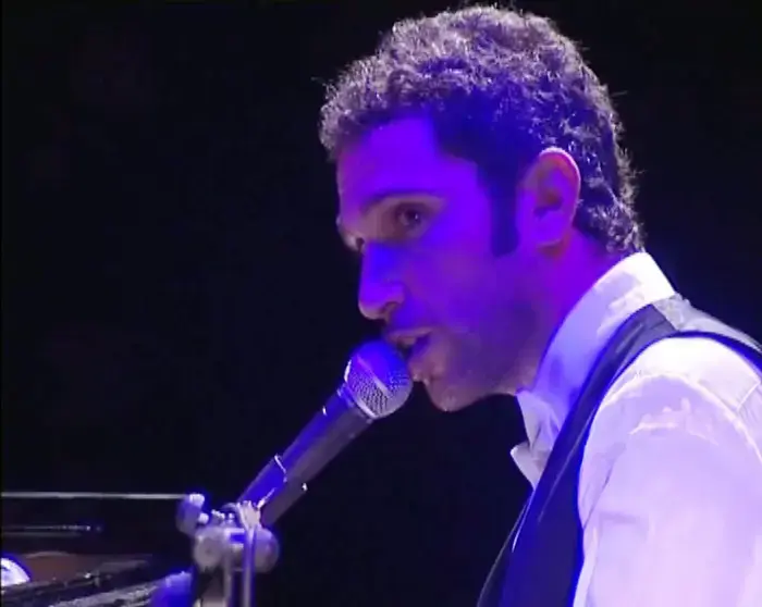 שלומי שבן בהופעה - "אל תלכי עכשיו"
