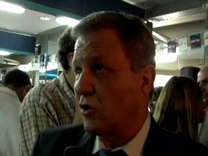 לבני: "לא נקבל החלטות כחלק מקומבינות"