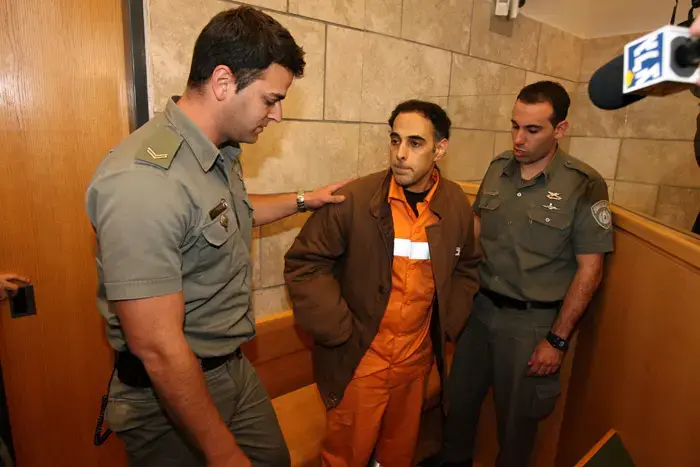 רוצח ראש הממשלה מחפש חבר דתי לשיעורי תורה