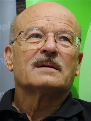 במאי "תוף הפח" לביקור בישראל