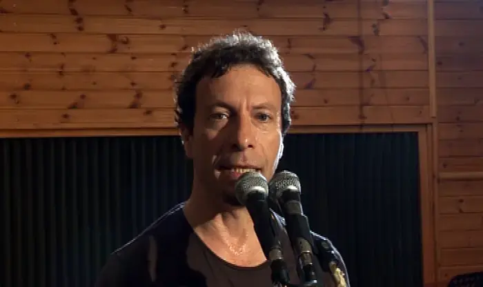 ערן צור בחזרה, חלק א'