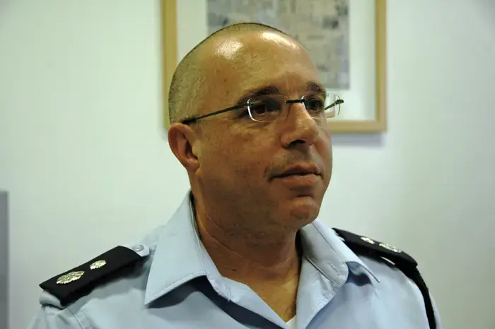קצין המשטרה החשוד שסחט והטריד אישה - ראש מחלקת התנועה