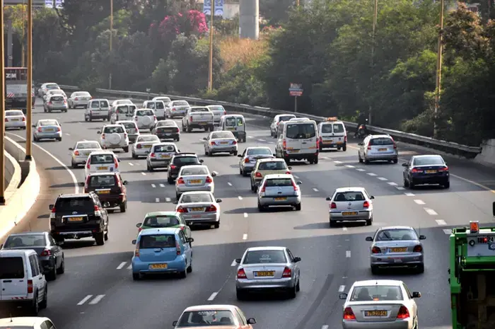 בשל ביקור מרקל: עומסי תנועה בצהריים בת"א