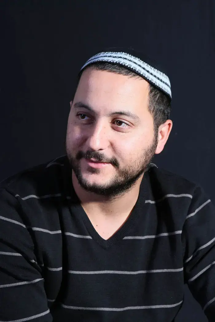אבי בניון - "דרך לעבור"