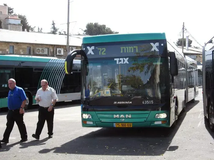 למרות המלצות משרד התחבורה: קווי מהדרין עדיין זולים