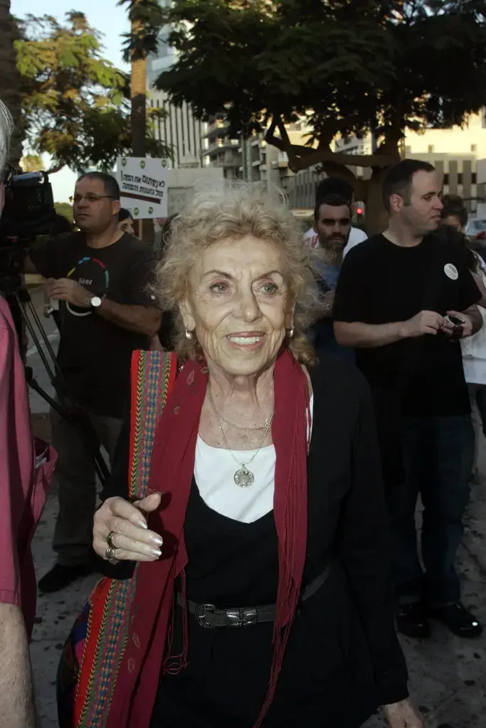 שולמית אלוני הלכה לעולמה בגיל 85