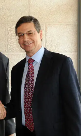 גם סגן שר החוץ קנה כרטיס לג'סטין ביבר?