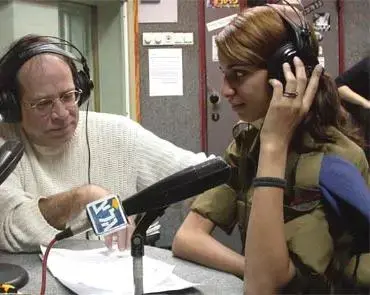 ב&rdquo;תיק תקשורת&rdquo; מחפשים מנחה