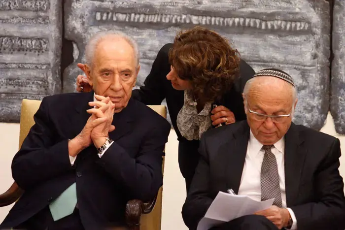 פרס ביקר משפחות הנספים בכרמל: הם הלכו ללא פחד