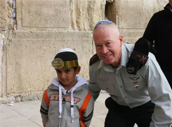 ועדת החוץ והביטחון: גלנט דחה הופעתו, ברק יגיע