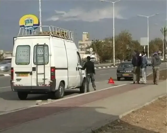 שוק עבדים מודרני בצומת הפליטים באשדוד