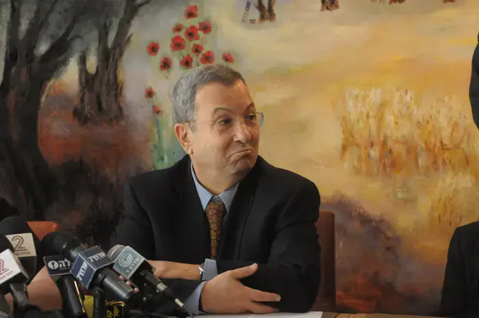 ברק: "לא לעשות דרמה מהעסקה להעברת הגופות"