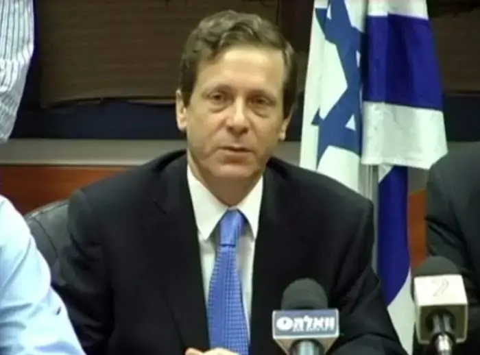 כחלון נכנס לרווחה: "אציב את האדם במרכז"