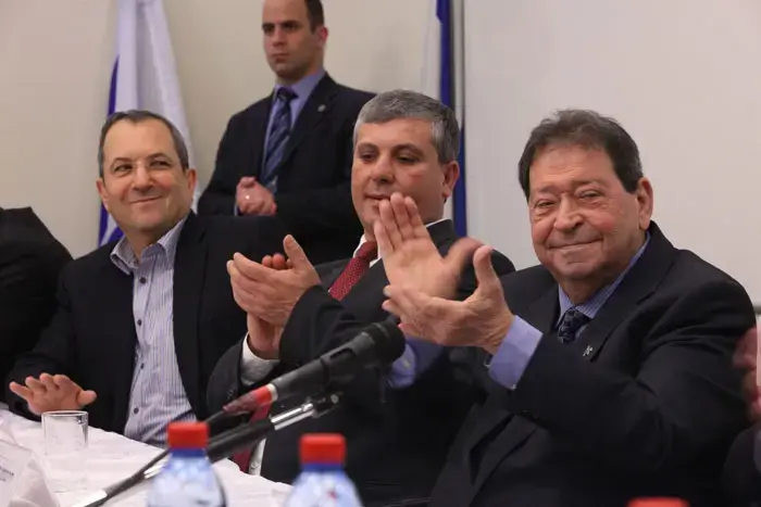 חוזר הביתה: ח"כ בן אליעזר ישתחרר היום מביה"ח
