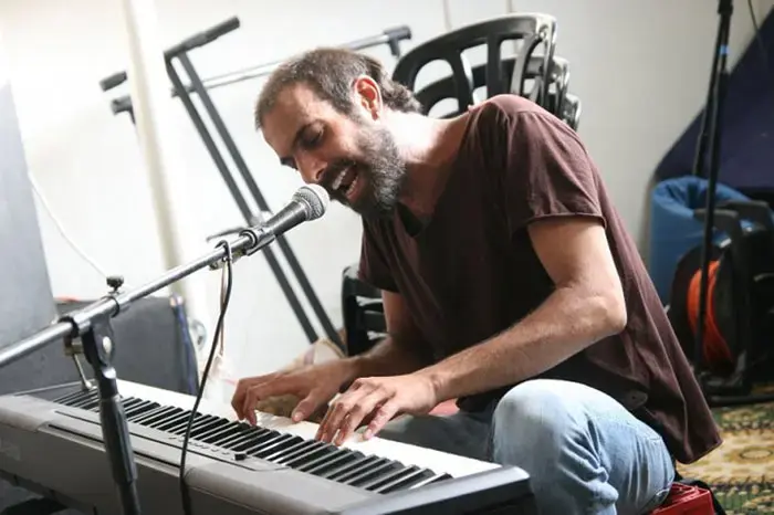 בכורה: אבי עדאקי - "הכל זהב"