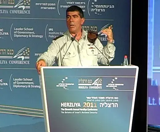 הרמטכ"ל אשכנזי: "להתכונן ללחימה במספר זירות"