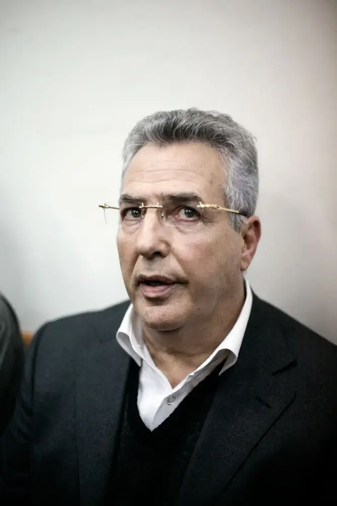 המשטרה: "יש ראיות - ראש עיריית פ"ת קיבל שוחד"