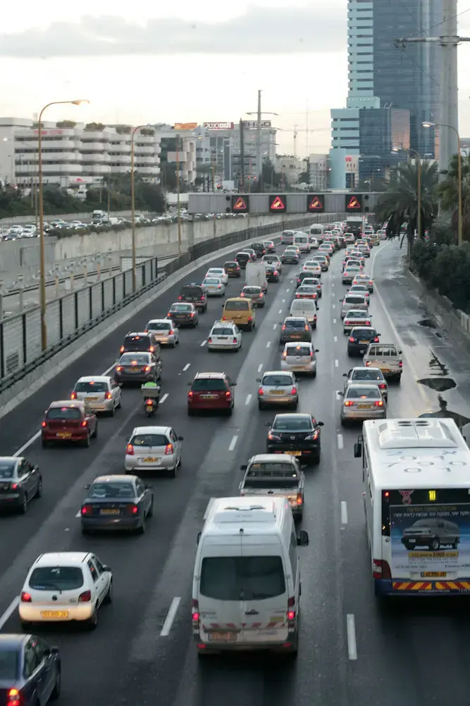המוני בית ישראל שבו מארוחת החג - הישר לפקקים