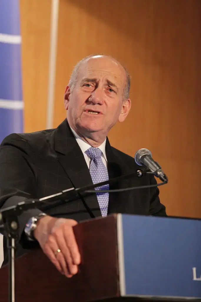 אולמרט בעדותו: "פרשת מעטפות הכסף - פנטזיה"