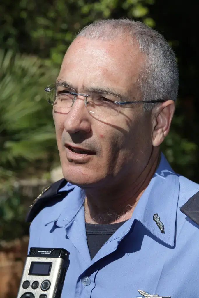 "גביזון לא אמר אמת בנוגע לטובות הנאה של אסירים"