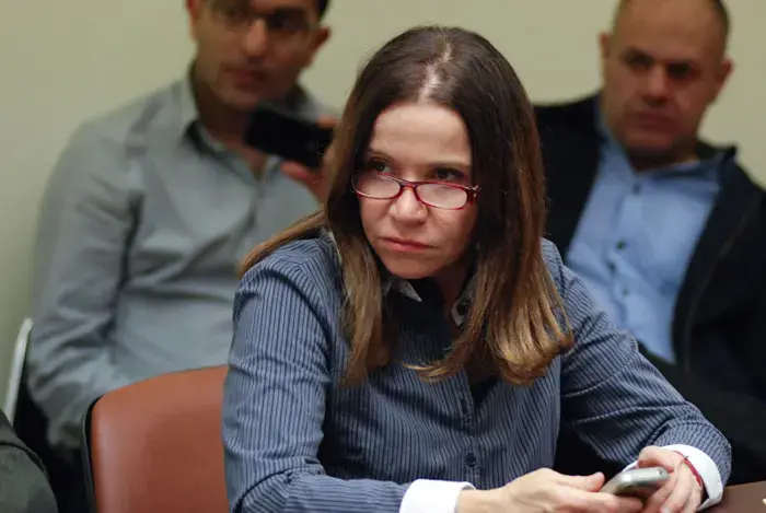 יחימוביץ' עתרה למחוזי בעניין ההתפקדות הכפולה בעבודה
