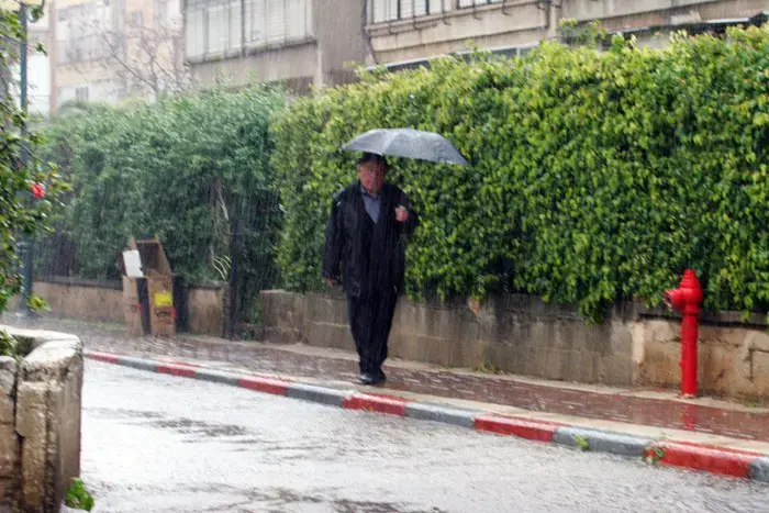 יום של גשם: פקקים במרכז, הצפות בנחלי הצפון