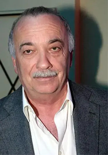 פישמן לא ימכור את אחזקותיו בכבלים