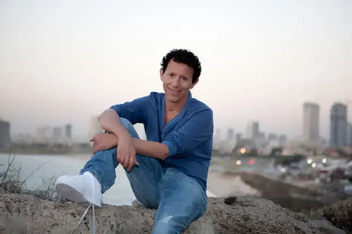 בכורה: רוני ידידיה ופיטר רוט - "שמועות"