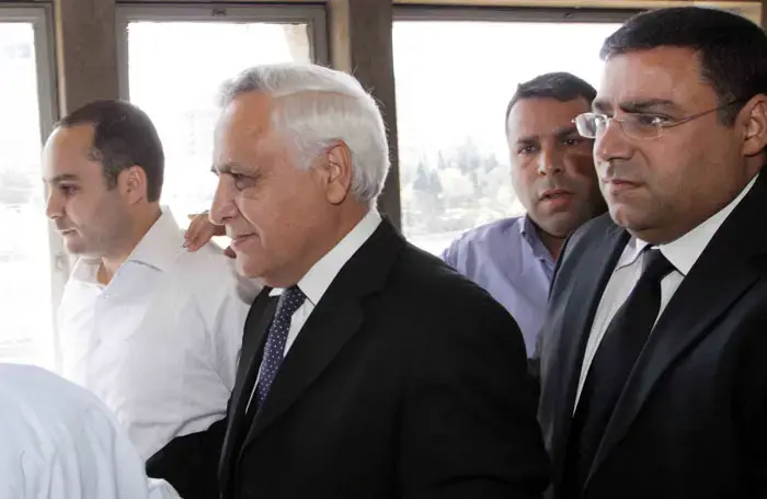 חברו של קצב: "חד-משמעית, הוא לא ייכנס לכלא"