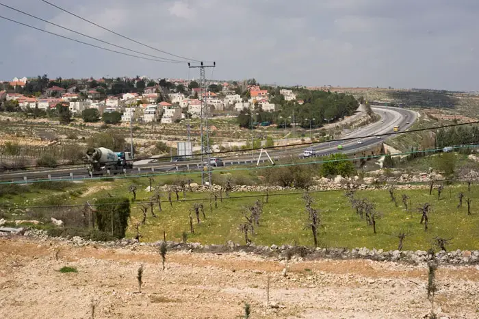 האם צה"ל מסייע להרחבת אפרת?